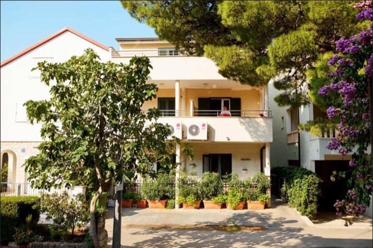 Vila Doris Hotel Baška Voda Exterior foto